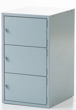 Picture of Cabinet, Base Unit, 3-Locker Gray